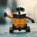 طراحی و برنامه نویسی ربات هوشمند